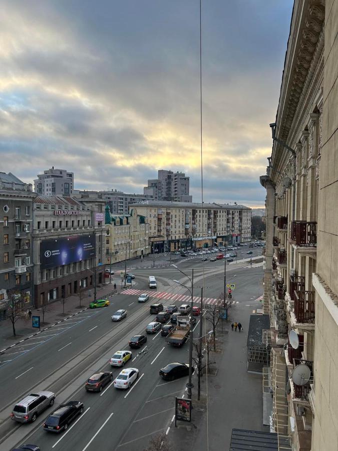Pavlovskaya Square Leilighet Kharkiv Eksteriør bilde